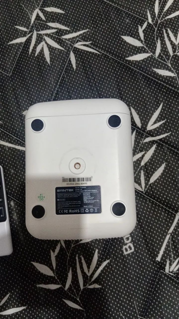 Projetor BYINTEK LOVE U4  - Foto 4