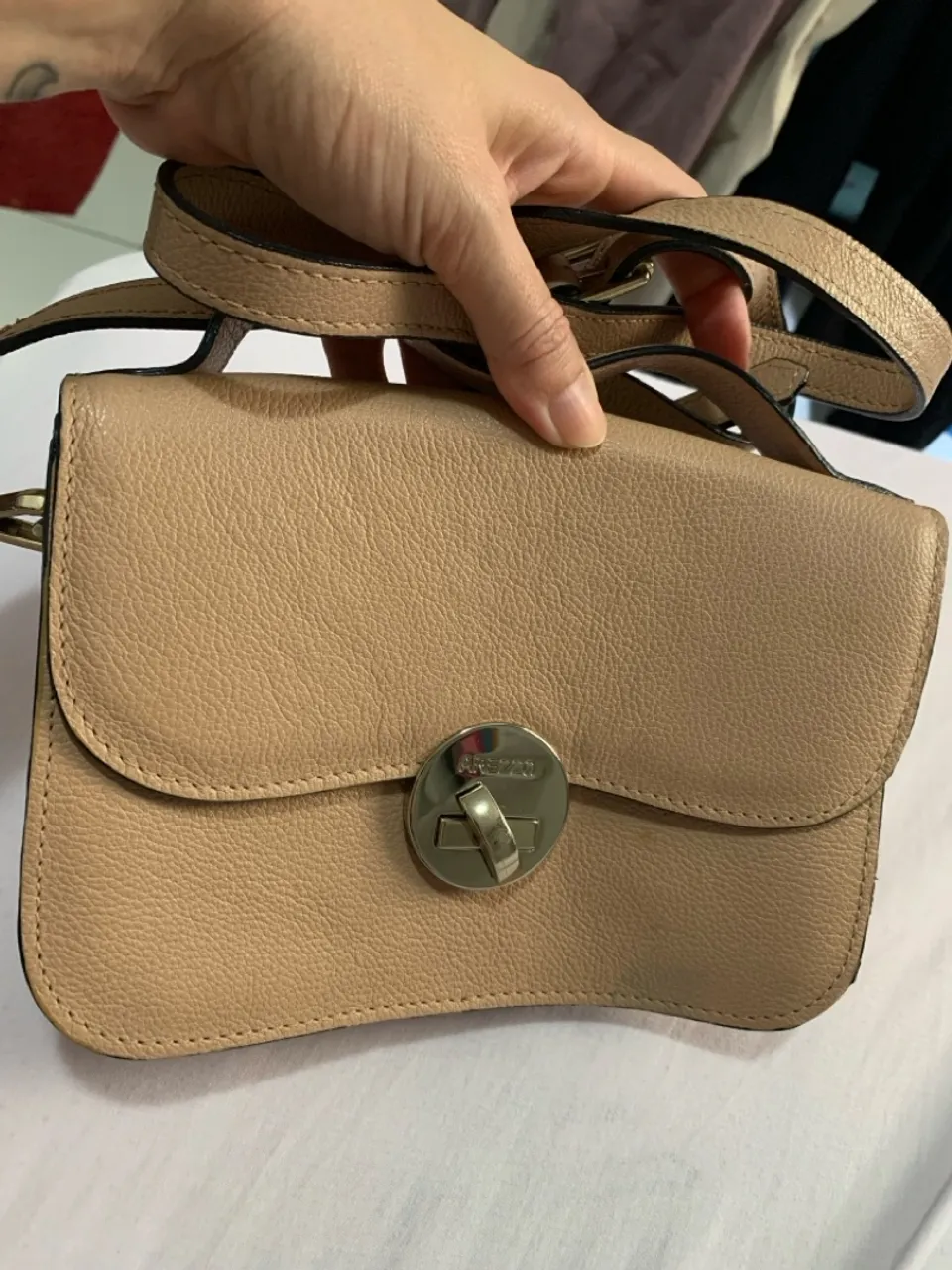 Bolsa Couro Arezzo pequena