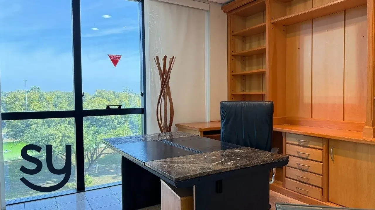 Sala mobiliada para locação na Av. Praia de Belas