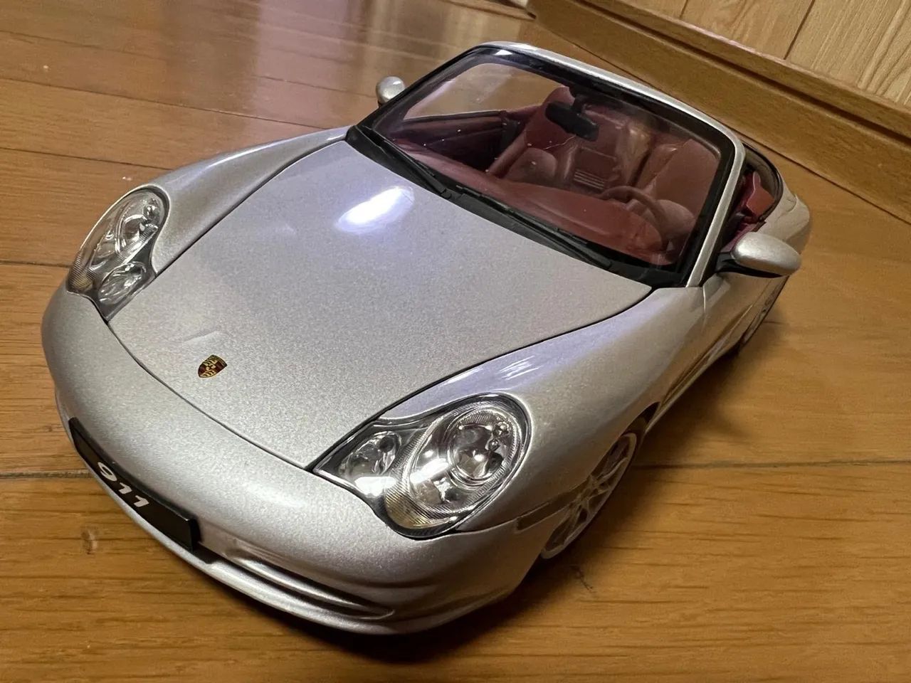 Promocao ?. Porche 911 auto art 1/18 