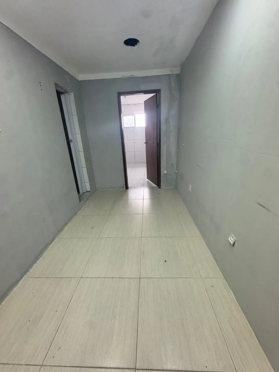 Aluga-se (400$) ponto comercial principal de águas claras