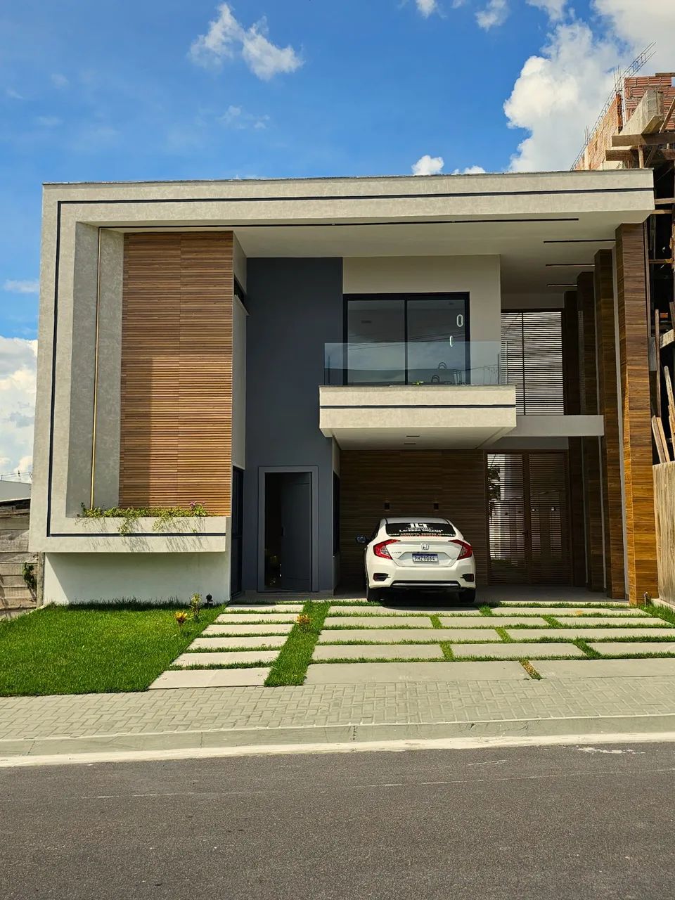 Casa Duplex 4 Qts (3 Suítes, todas com closet)  | Espaço Gourmet com churrasqueira a carvã