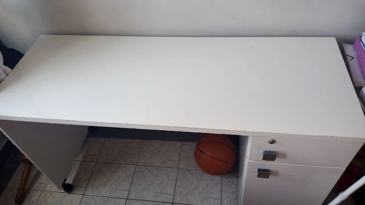 Escrivaninha 64842057772161120