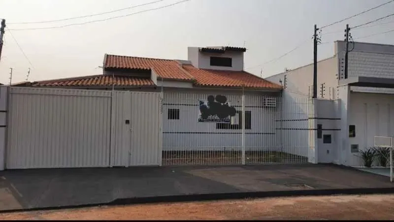 EXCELENTE IMOVEL A VENDA