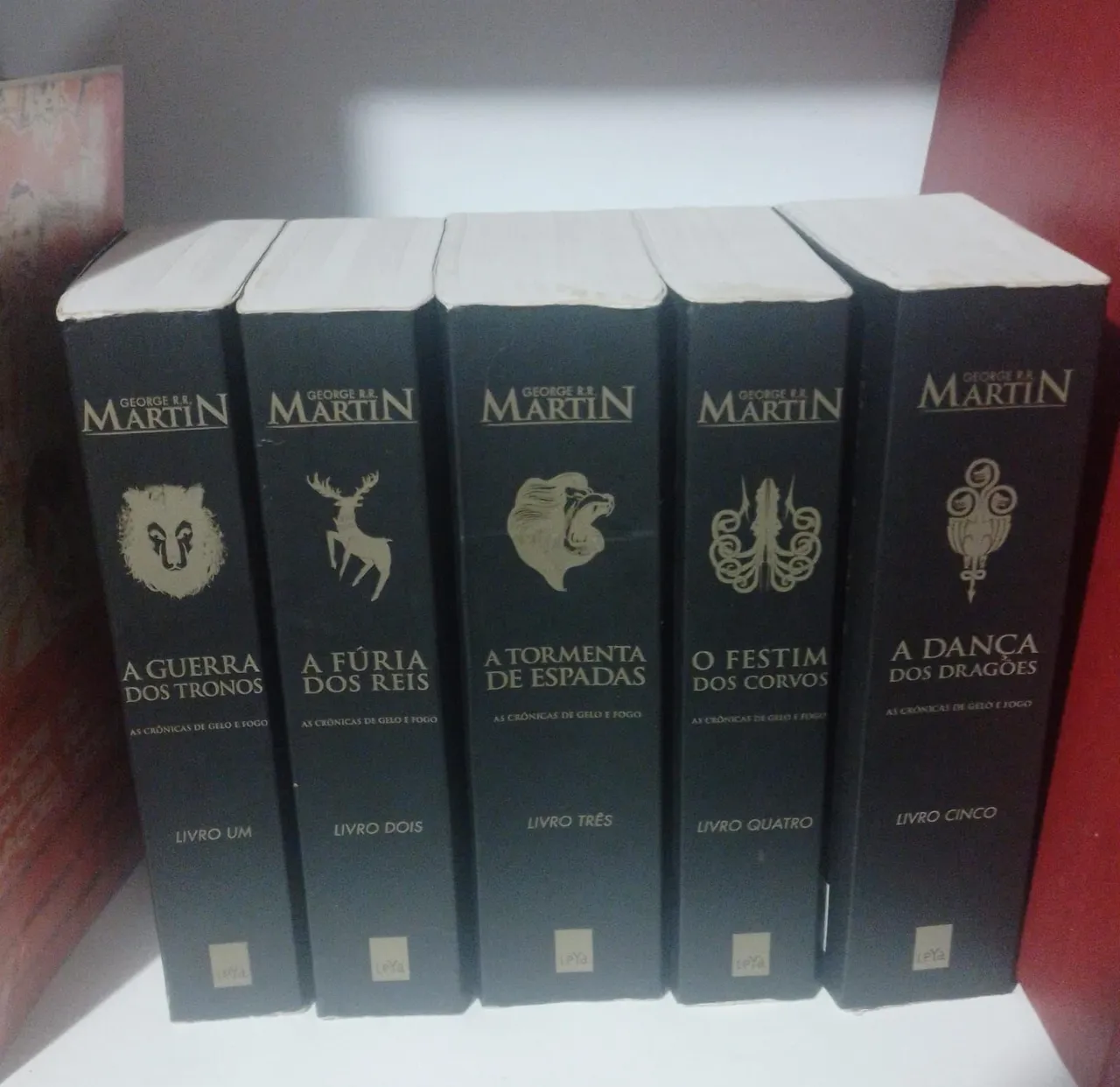 As Crônicas de Gelo e Fogo - Livros 1 a 5 - George R.R. Martin