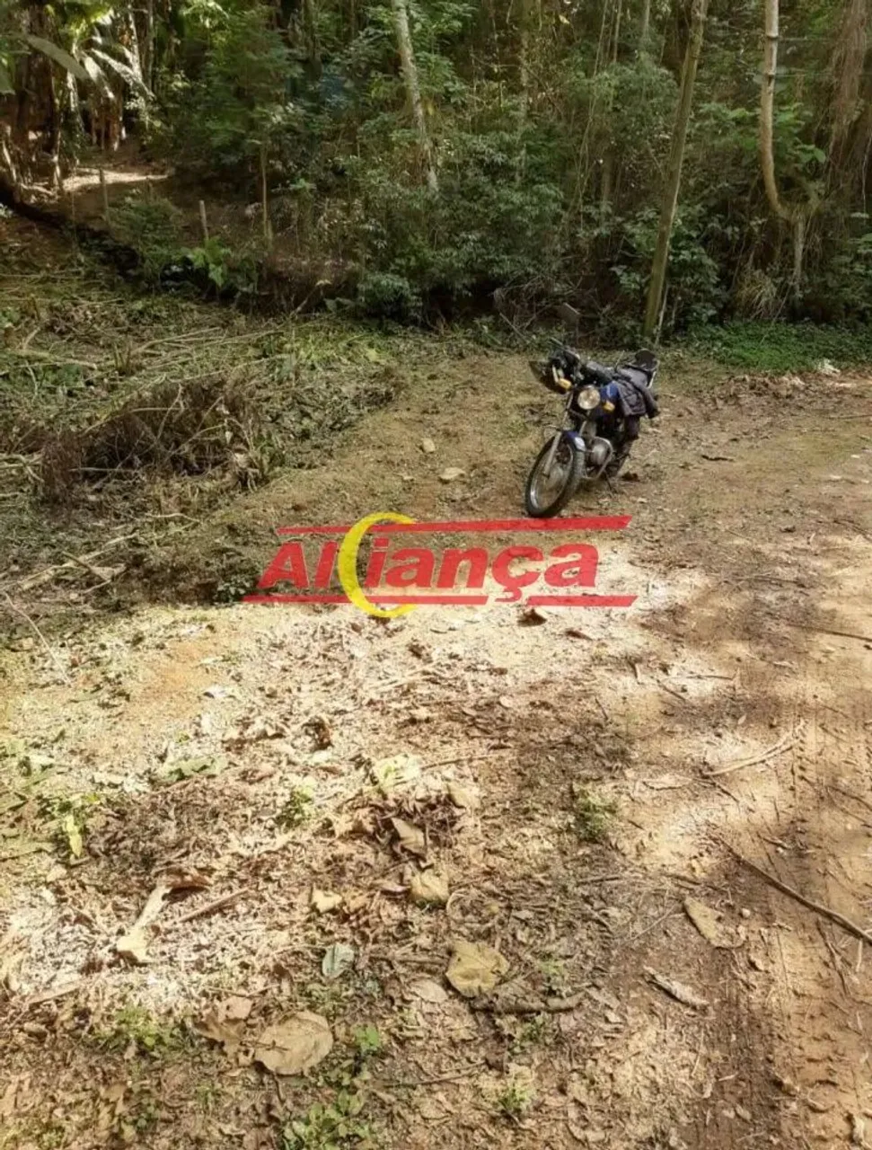 TERRENO À VENDA CONDOMÍNIO CINCO LAGOS (MAIRIPORÃ) 1.400m²