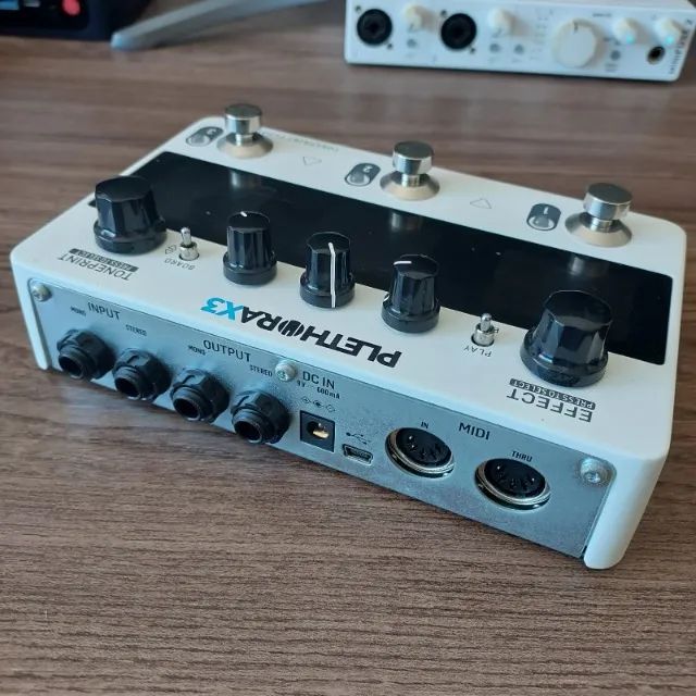 Pedaleira Tc Electronic Plethora X3 Multi Efeitos - Instrumentos