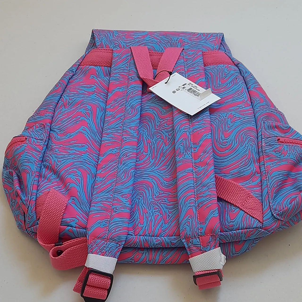 Mochila Kipling Colorida com Design Único - Foto 4