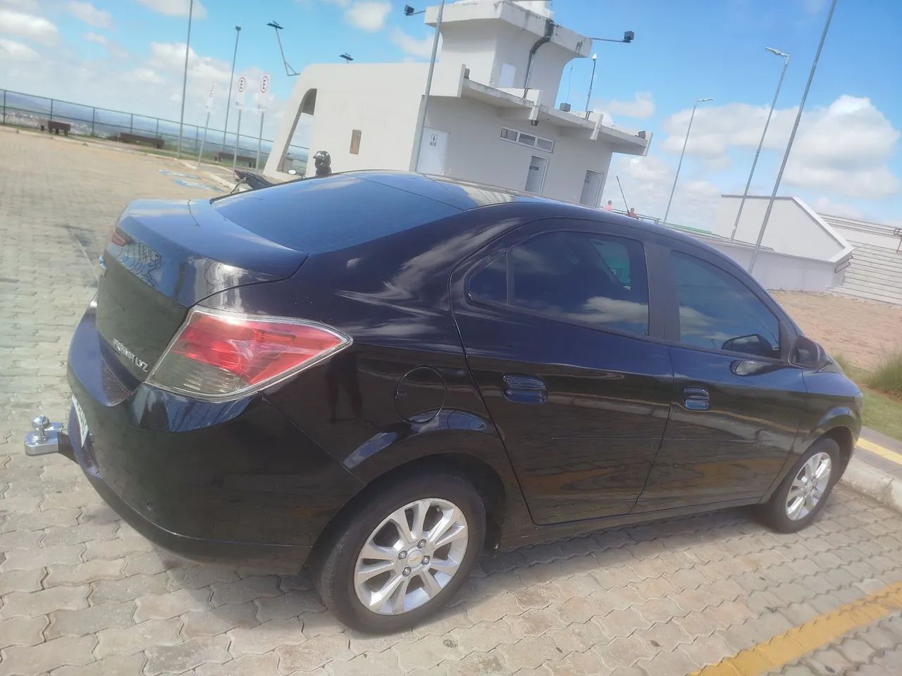 Vende se prisma LTZ. 