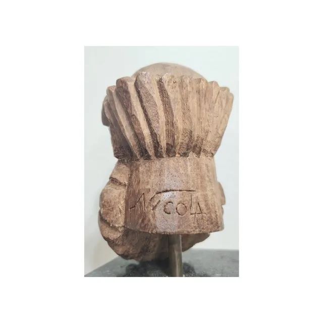 Nicola, Escultura em Madeira Assinada, 14cm Altura, Base em Mármore, em Excelente Estado  - Foto 2