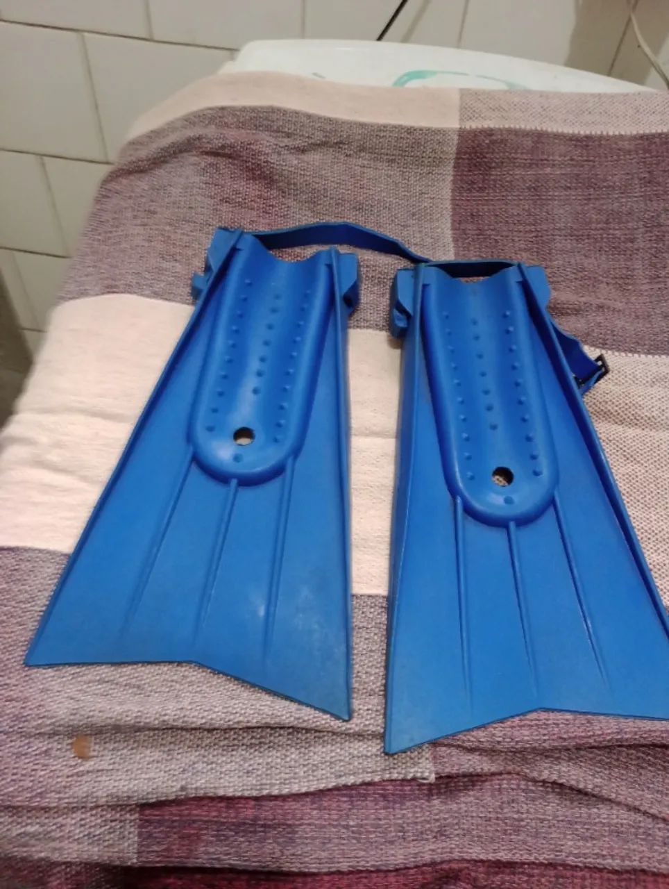 Aceito cartão para Nadadeira Azul Aquamar Tamanho 34/35 - Foto 2