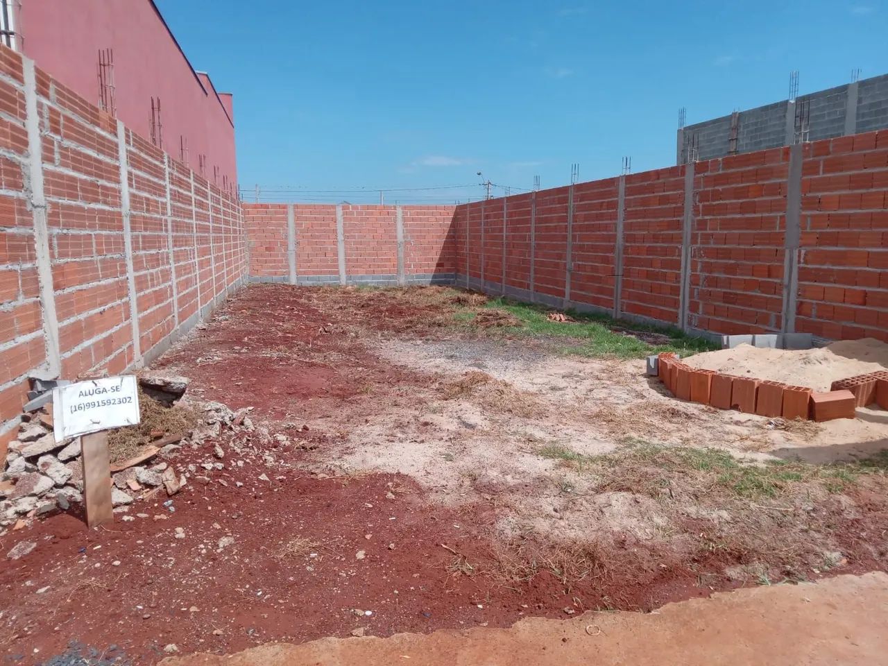 Alugo Terreno 