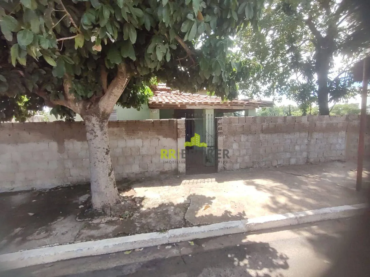 Chácara com 3 dormitórios à venda, 3000 m² por R$ 250.000,00 - Centro - Barbosa/SP