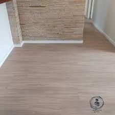 revestimento em piso laminado e vinílico  - Foto 5