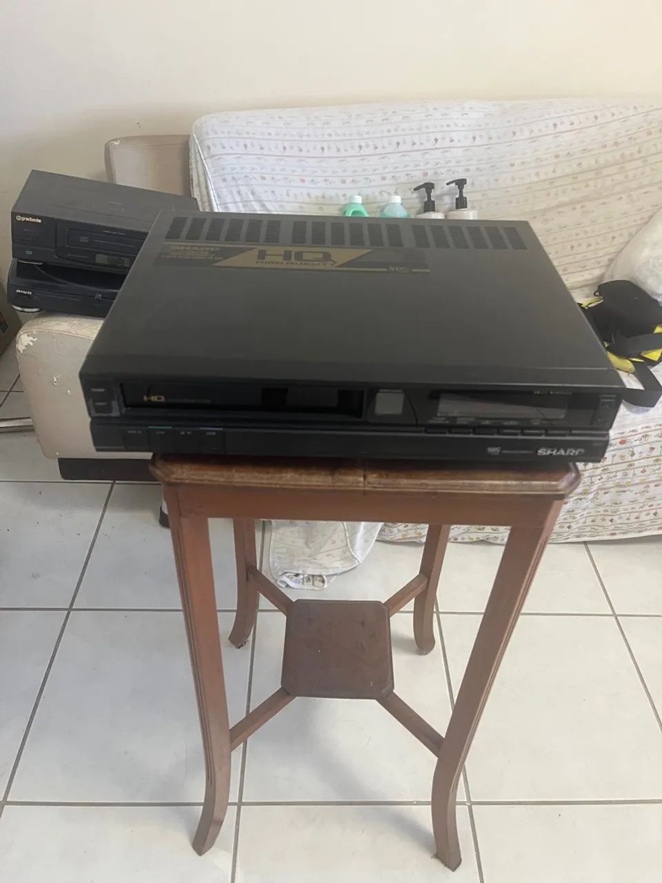 VHS Sharp 