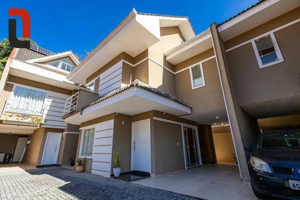 Sobrado com 3 quartos à venda, 148 m² por R$ 780.000 - Barreirinha - Curitiba/PR