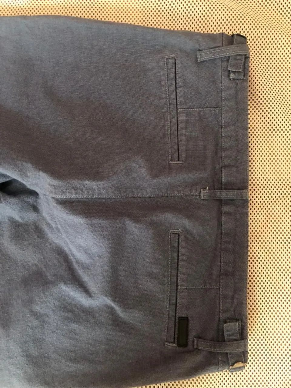 Calça alfaiataria aramis 40 azul  com elastano top - Foto 2