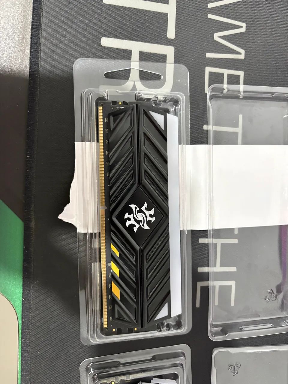 XPG Spectrix D41 8GB DDR4 RGB Gray 3000MHz RAM Memory64385501859459124