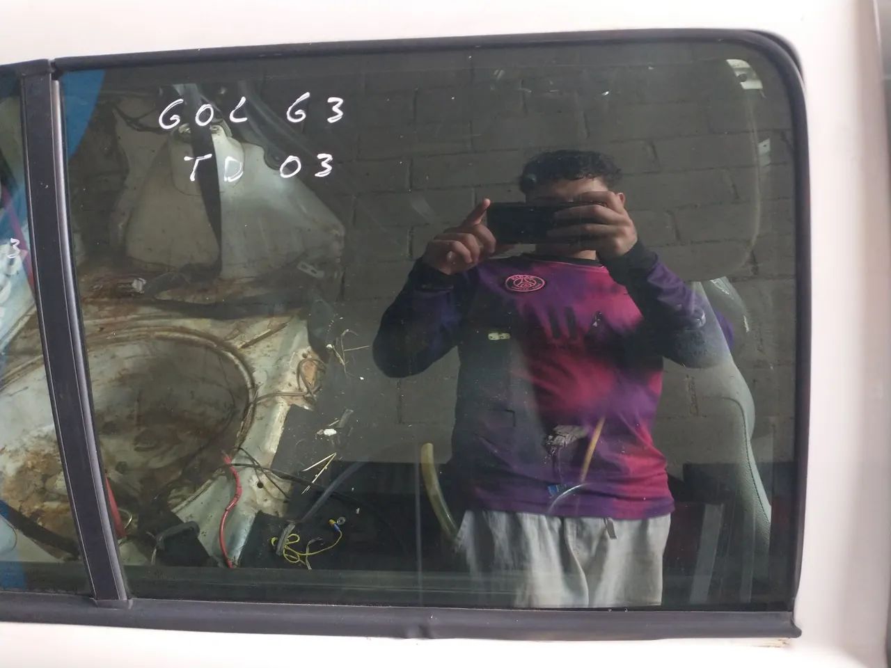 Vidro traseiro direito VW gol G3 4p - Foto 3