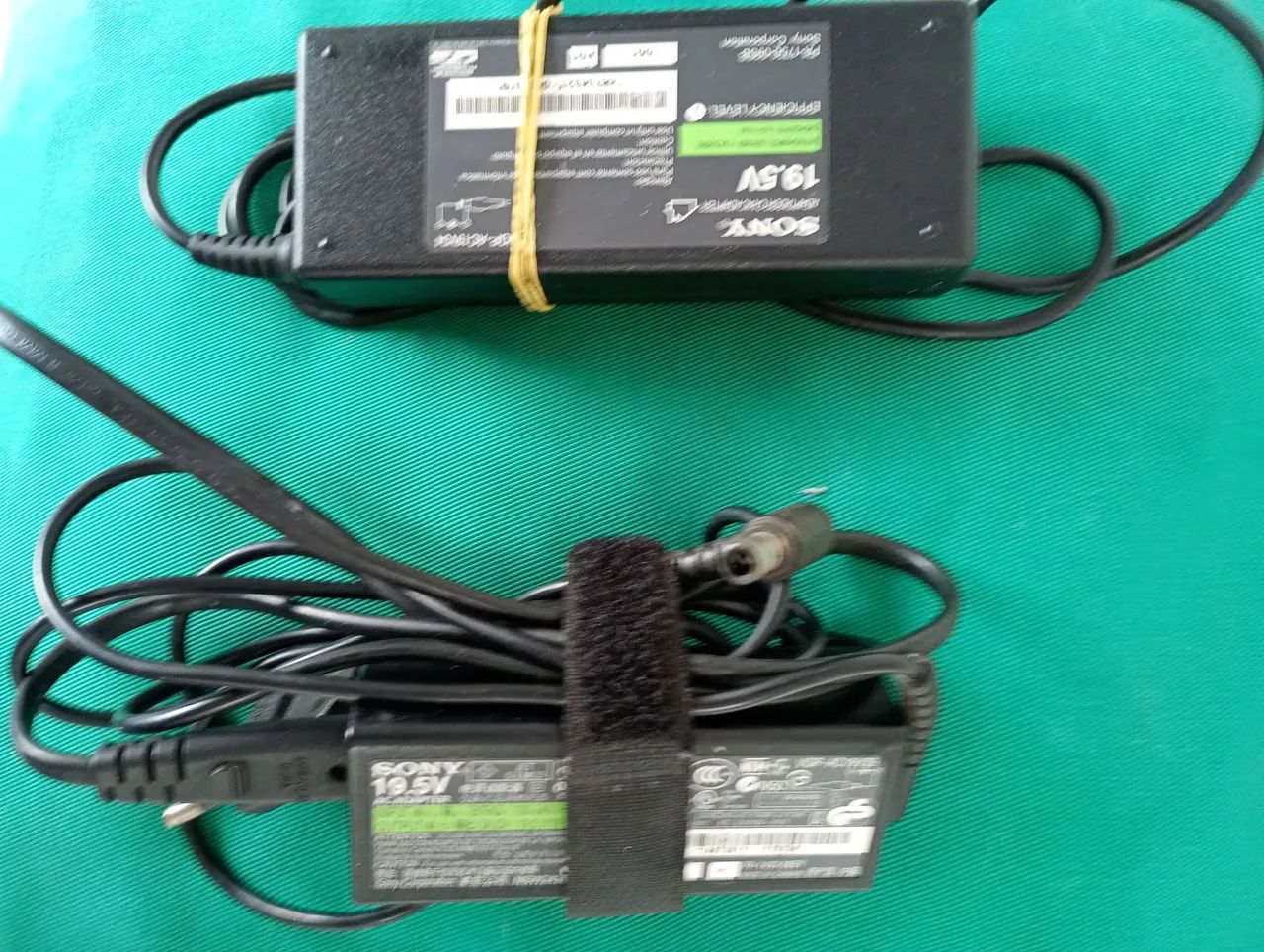 Carregador Original Sony 19.5V por 50 reais cada 