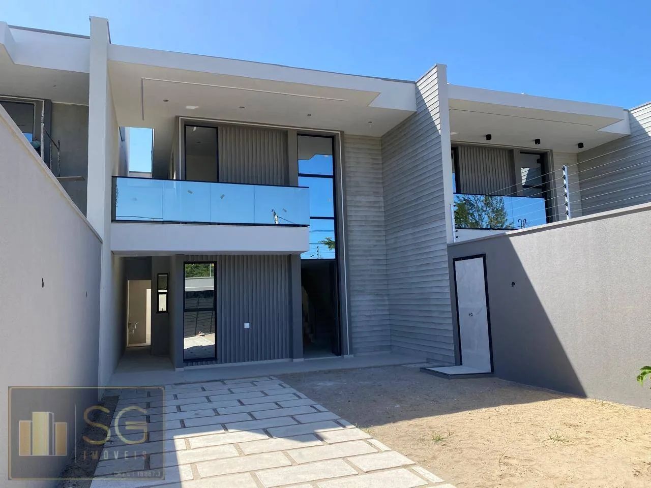 Casa Duplex nova - Cidade dos Funcionários