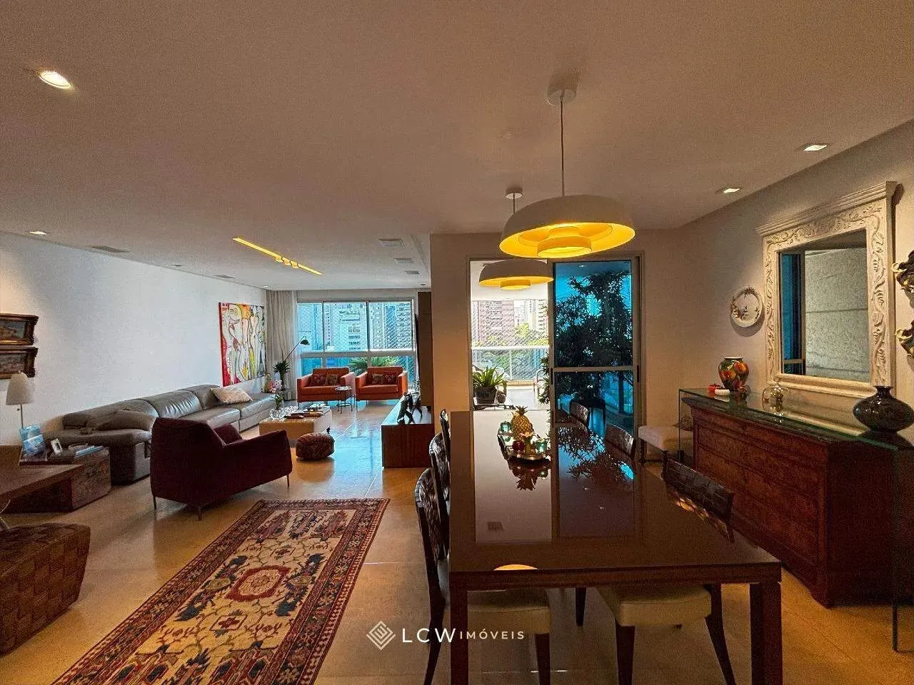 Apartamento à venda de 4 quartos, 2 suítes, 2 semi suítes, 4 vagas, Lourdes - BH/MG