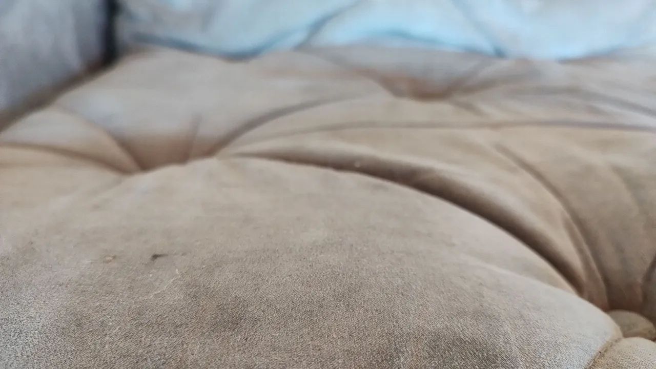 Sofá confortável e aconchegante