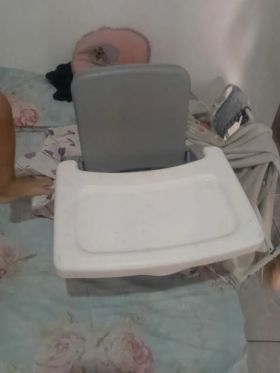Cadeira Infantil com Bandeja Removível