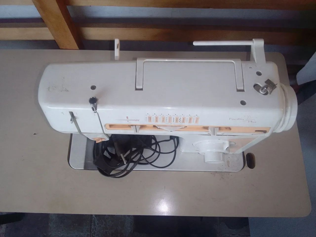Máquina de costura Singer 