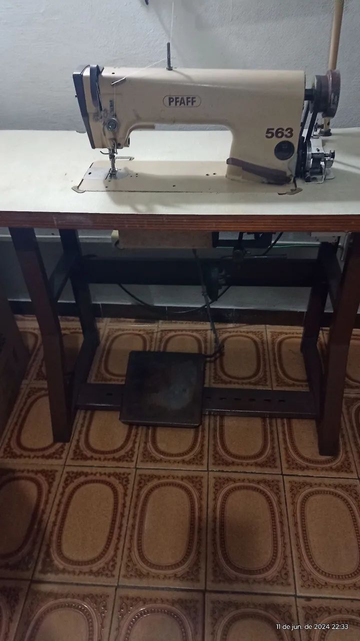 Máquina de Costura Pfaff 563 - Foto 3