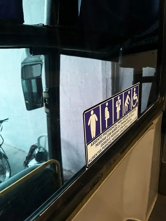 Ônibus top  raridade - Ar Condicionado, banheiro e frigobar - Foto 2
