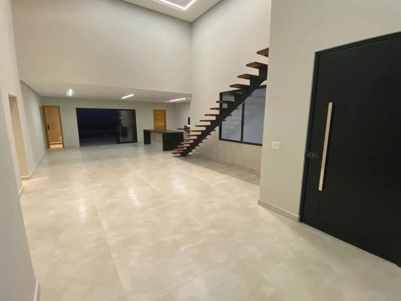 Casa para Venda em Rio das Ostras, Alphaville, 4 dormitórios, 4 suítes, 5 banheiros, 4 vag - Foto 3