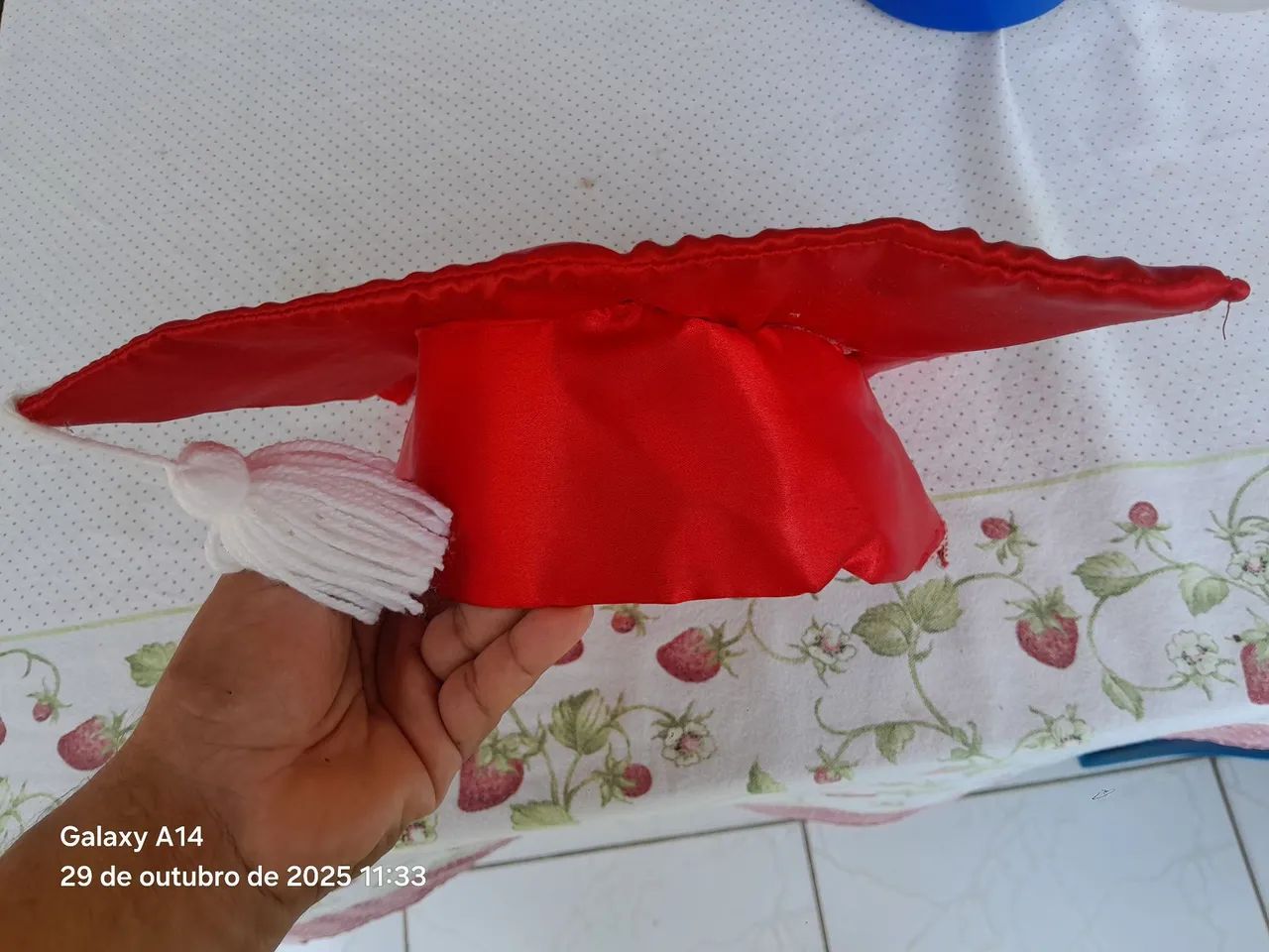 Capelo vermelho formatura infantil 