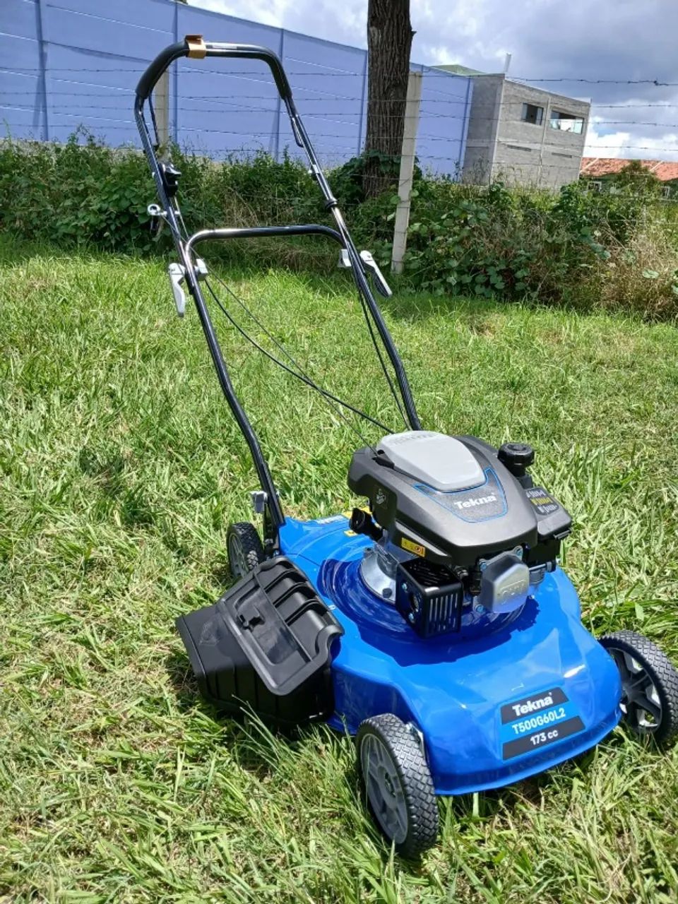 Cortador de gramas a gasolina  173cc novo na caixa - Foto 2