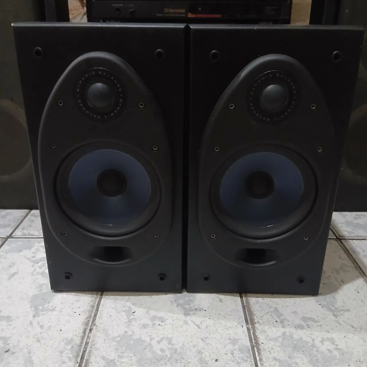 Caixas Polkaudio RT 35i Funcionando.  - Foto 2