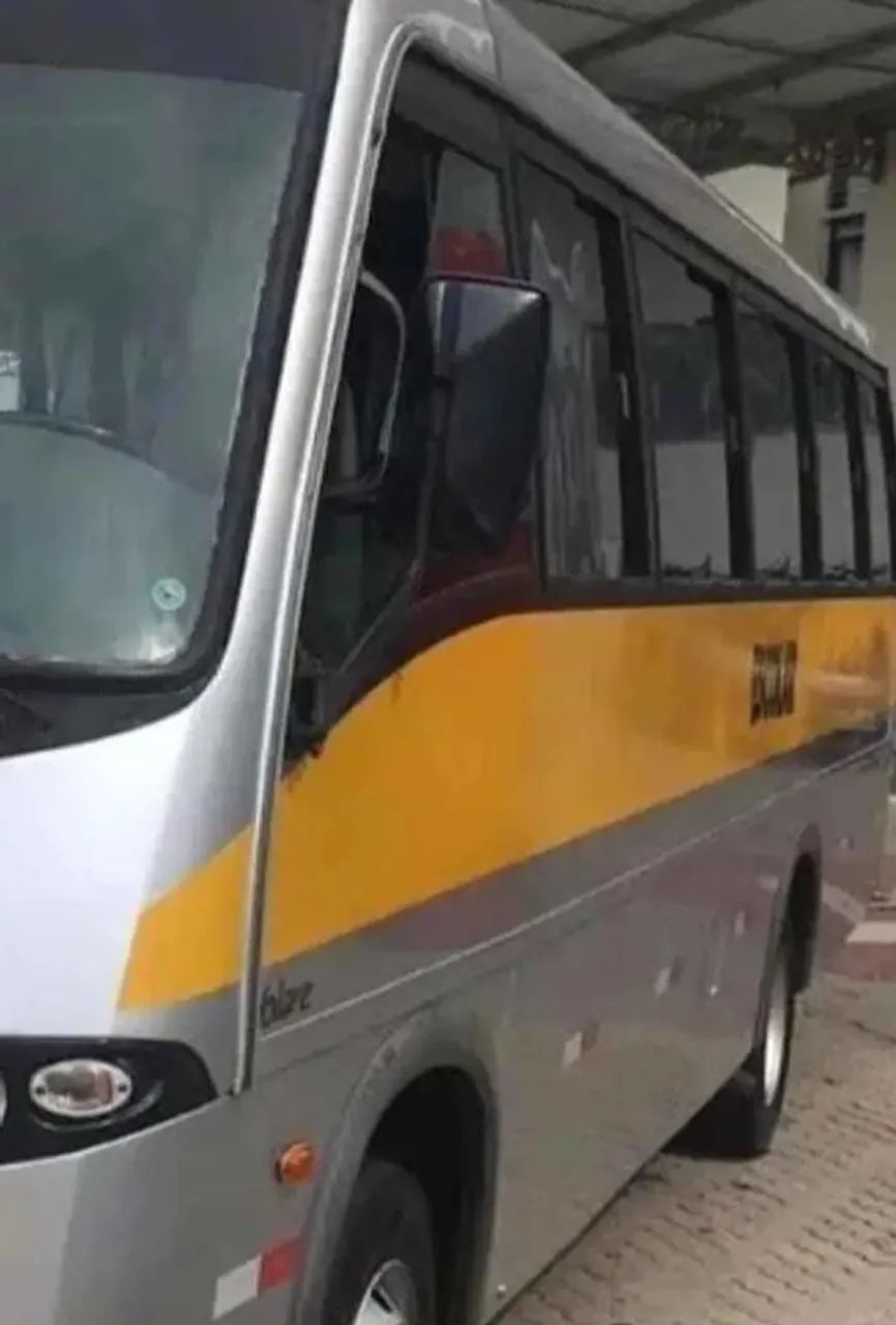 MICROÔNIBUS VOLARES 2012  - Foto 4