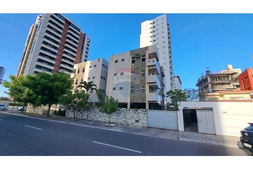 Apartamento com 3 quartos em Manaíra