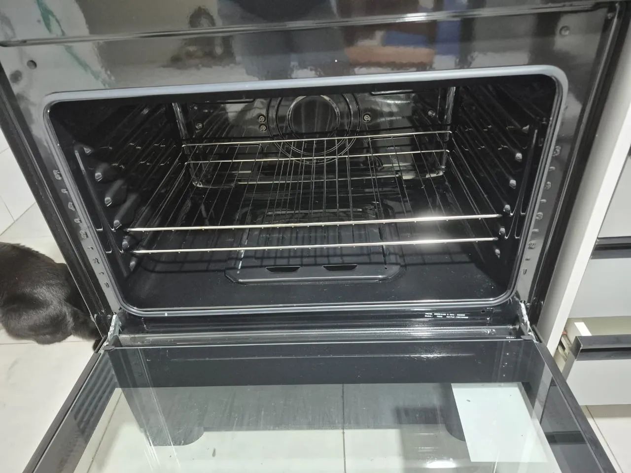Fogão 5 bocas Electrolux Preto Efficient Mesa de Vidro, PerfectCook (FE5GB) - Bivolt - Foto 3