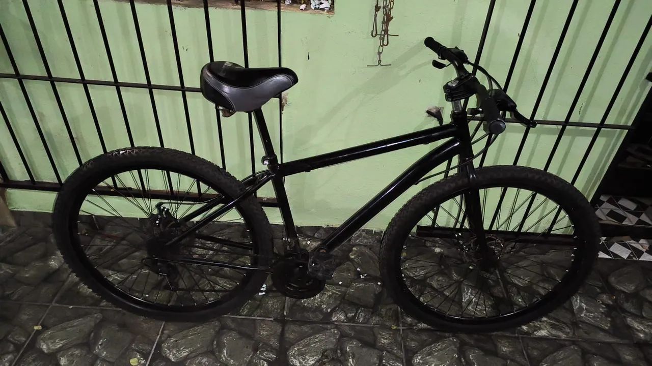 Bicicleta PRETA GTS 