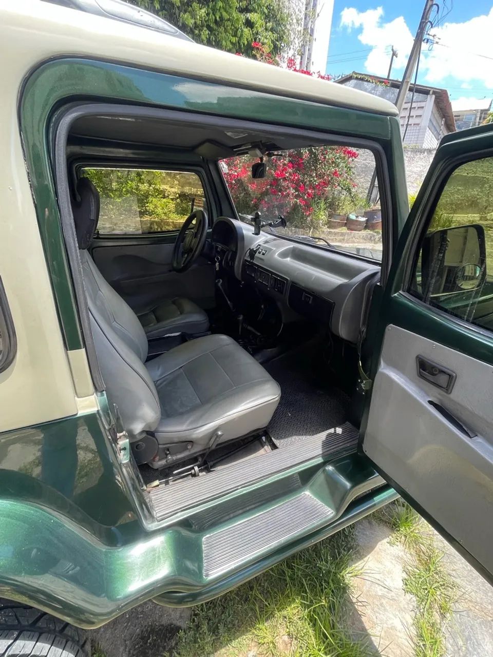 Troller RF Esport T-4 4X4 2.0 Cap. Rígida 2000 - Foto 5