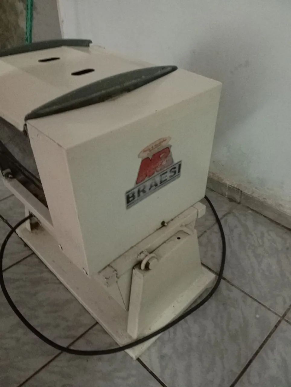 Vendo Masseira Braesi 5kg - Foto 2
