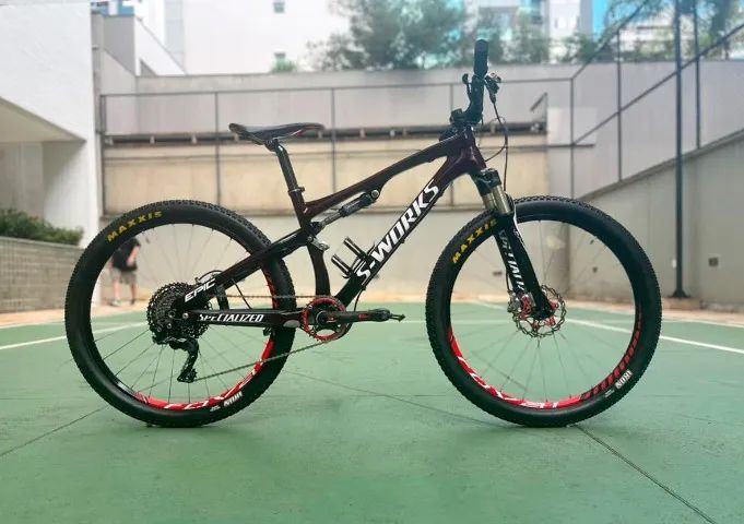 Bicicleta S-Works Epic Carbon