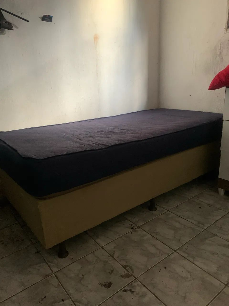 Cama de solteiro 