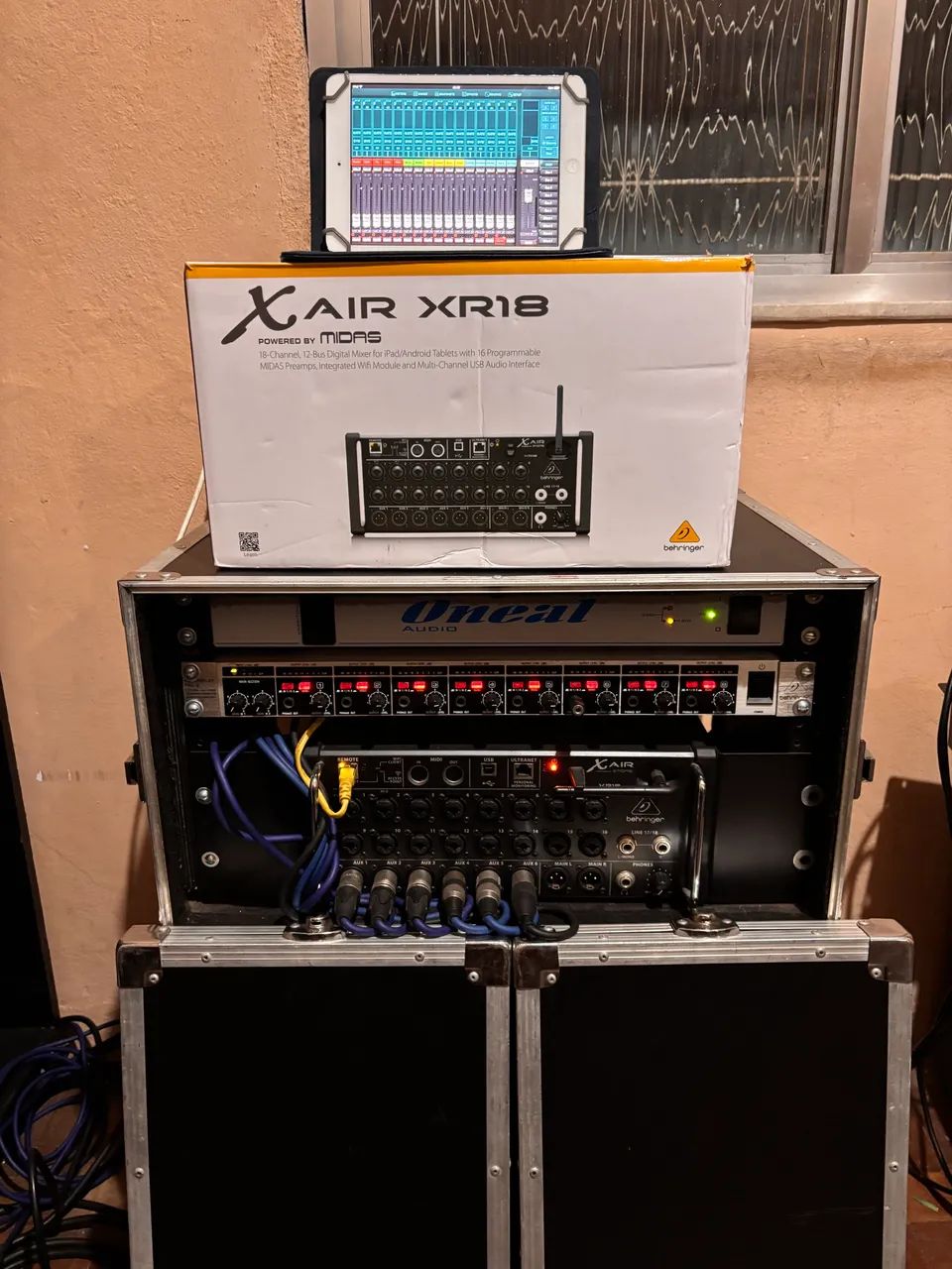 Mesa Digital Behringer XR 18 - Foto 2