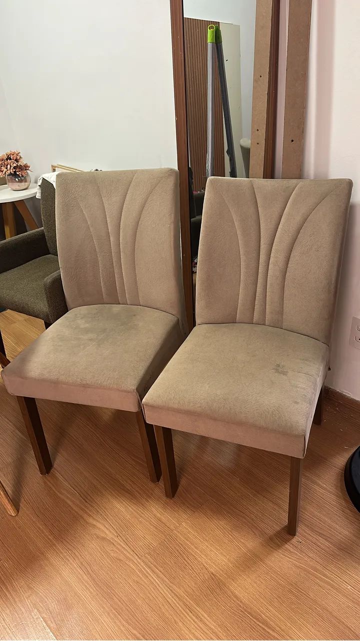 Vendo 4 cadeiras - leia o anúncio 