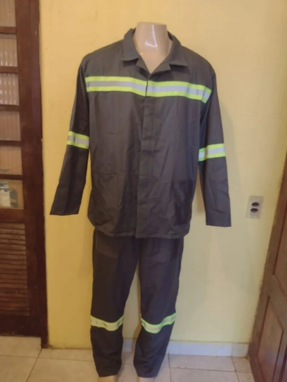 Uniformes profissionais em geral.  - Foto 6