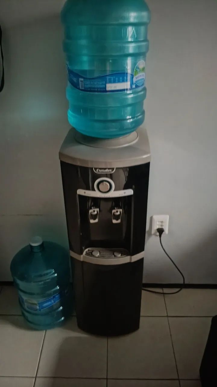 Gelagua vertical Esmaltec 