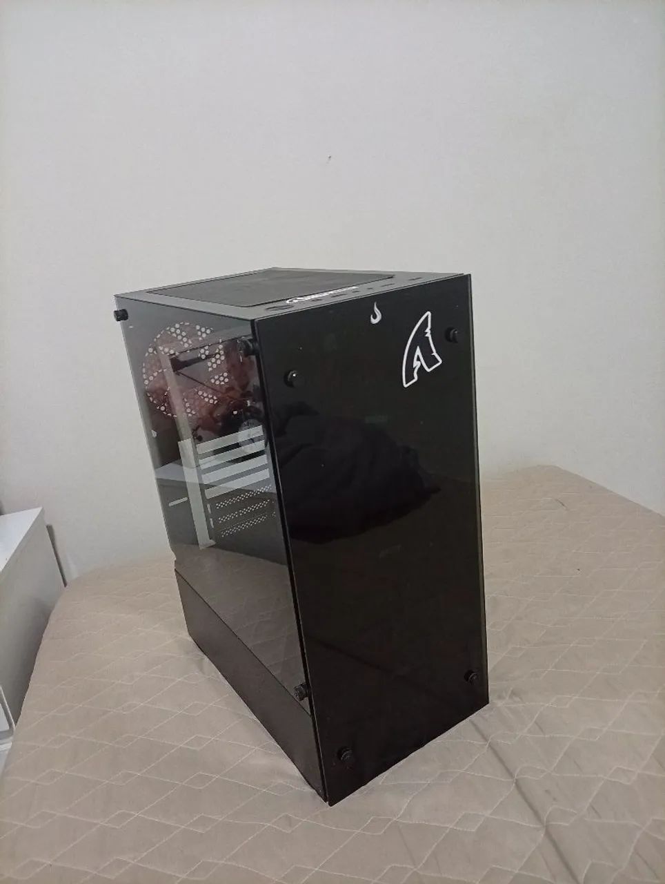 Computador gamer tá sem a fonte