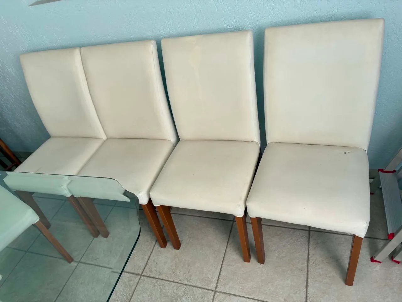 8 cadeiras de jantar - Foto 2