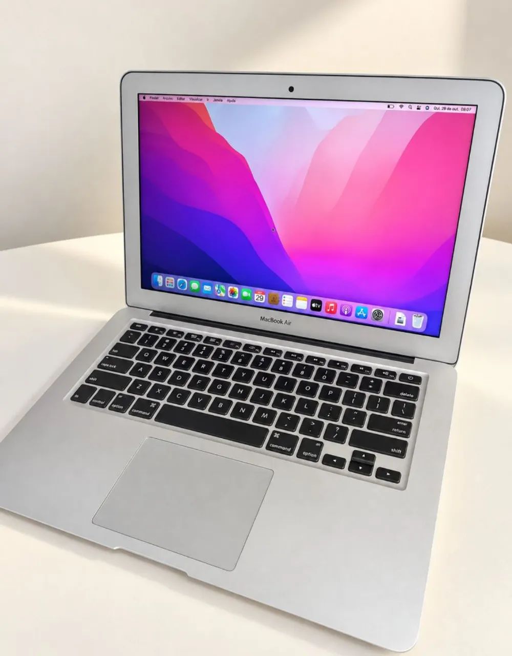 MacBook Air 2017 Apple / Core I5 / 8gb / SSD 120gb / Ios Monterey  - Foto 2